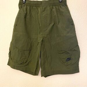 Nike Tech Essential Utility Shorts cargo Rough Green gorpcore nylon waterproof S